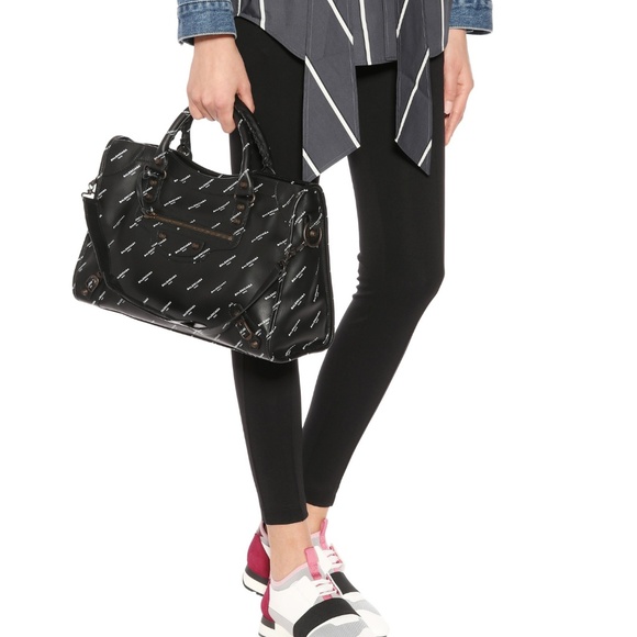 SOLD ON I G Balenciaga bag - Picture 3 of 8